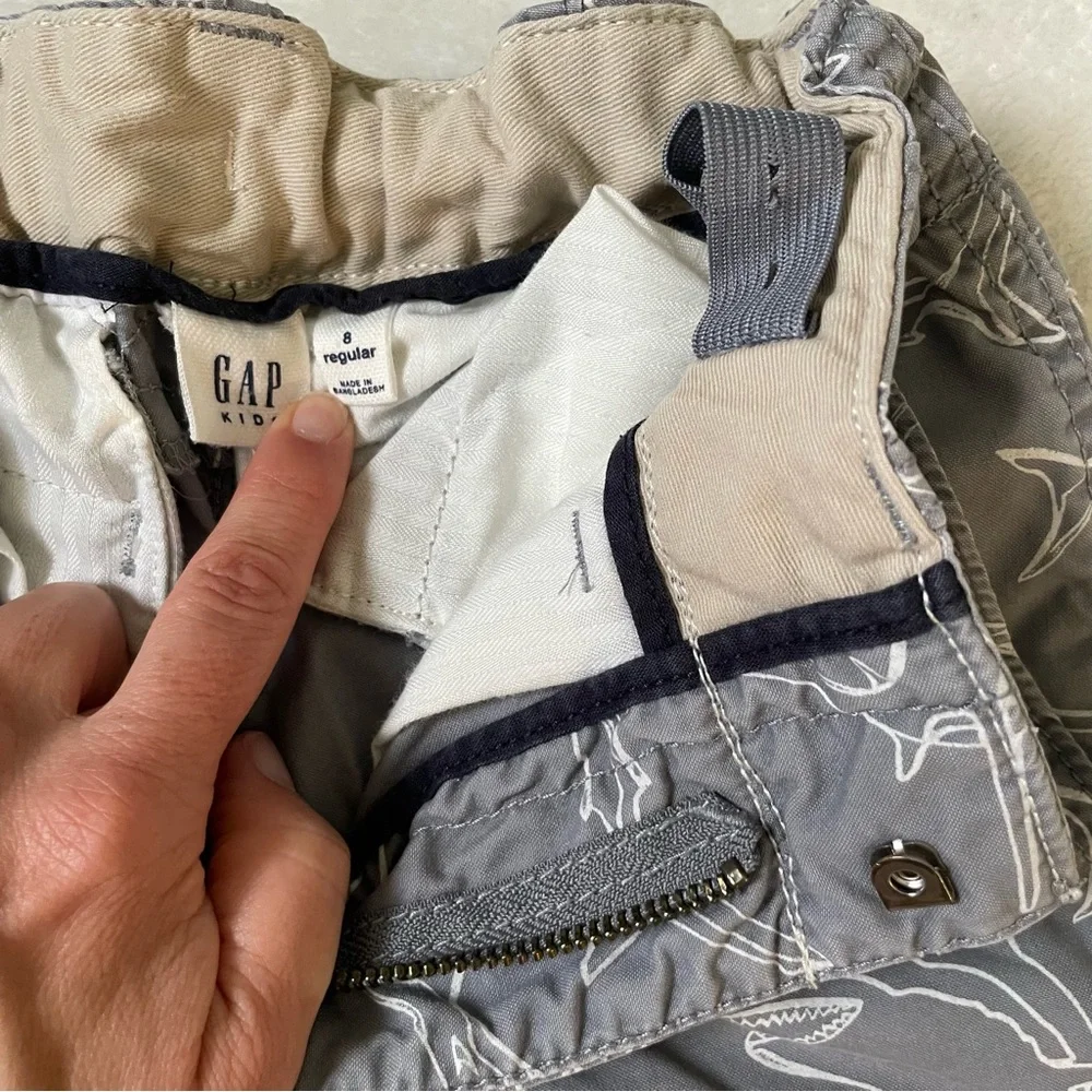 Gap boys cargo shorts gray shark print 8